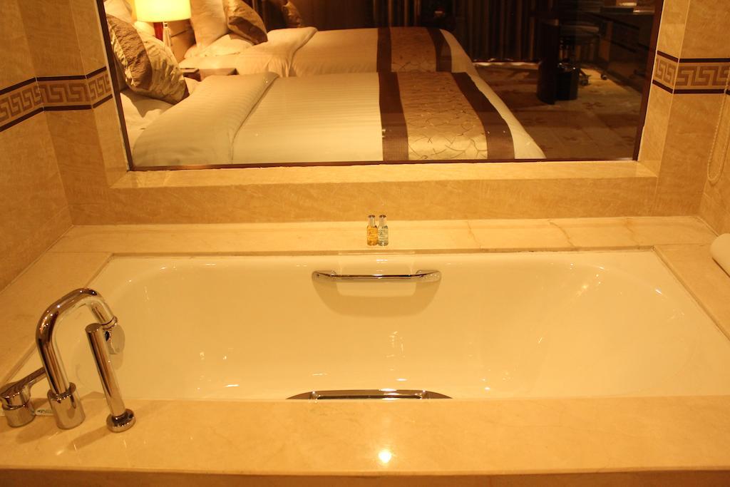 Arcadia International Hotel Cangzhou Extérieur photo